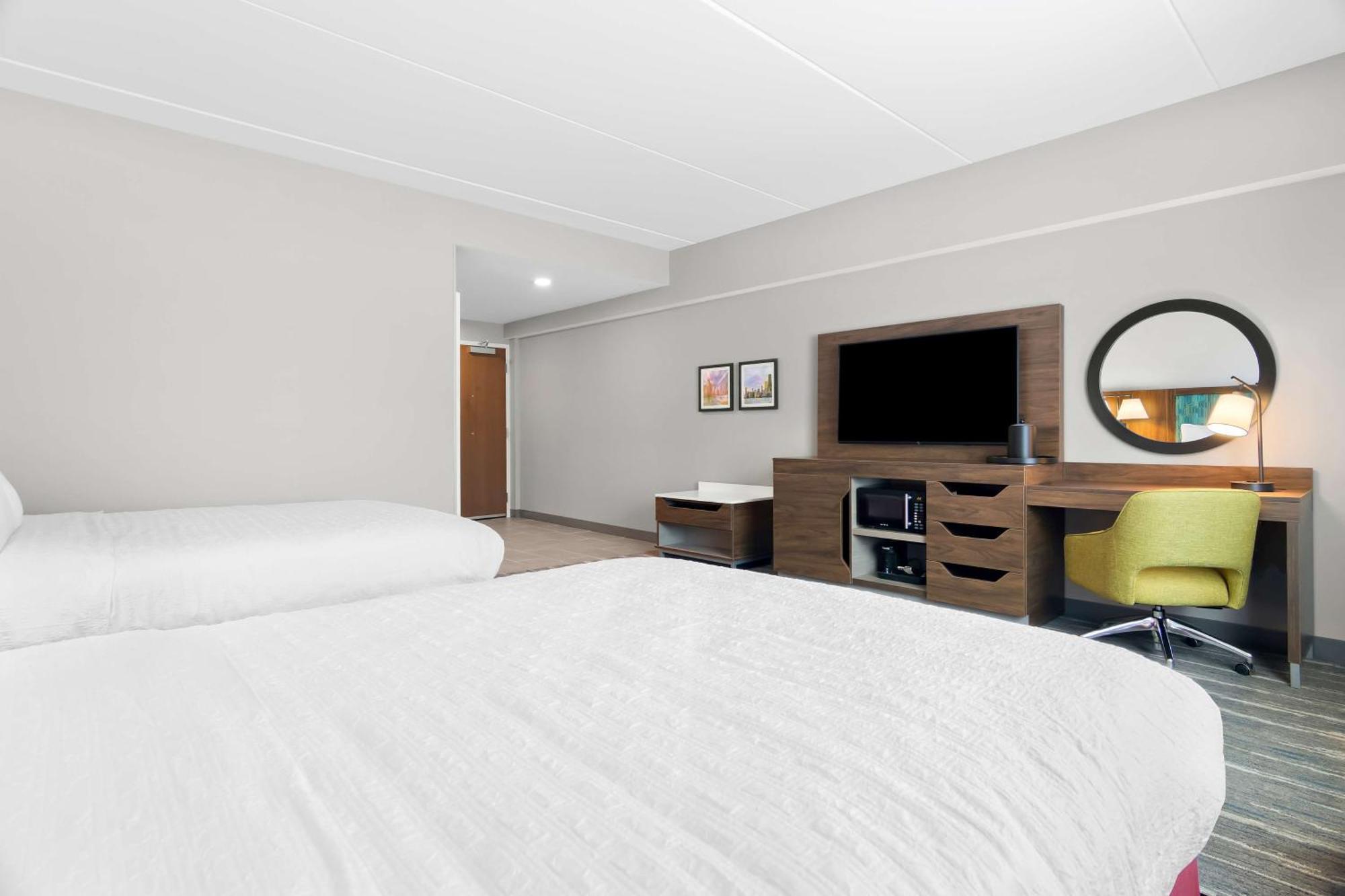 Hampton Inn & Suites Chicago Medical District Uic Buitenkant foto